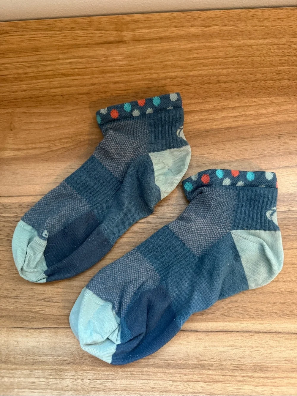Pearl Izumi women’s cycling socks sz M